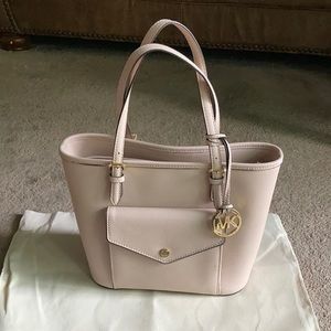 Micheal Kors light pink leather bag